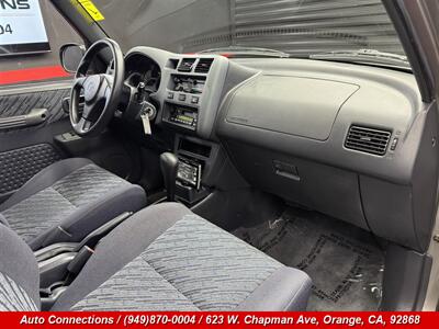 1999 Toyota RAV4 - Photo 10 - Orange, CA 92868