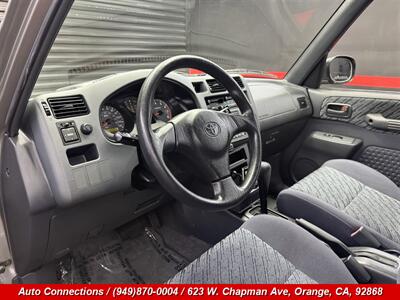 1999 Toyota RAV4 - Photo 11 - Orange, CA 92868