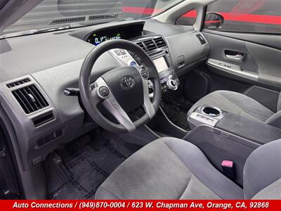 2014 Toyota Prius v Two   - Photo 11 - Orange, CA 92868