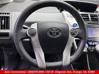 2014 Toyota Prius v Two   - Photo 13 - Orange, CA 92868