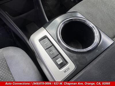 2014 Toyota Prius v Two   - Photo 14 - Orange, CA 92868