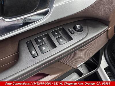 2012 Chevrolet Equinox LTZ   - Photo 21 - Orange, CA 92868
