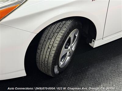 2013 Toyota Prius Two   - Photo 30 - Orange, CA 92868