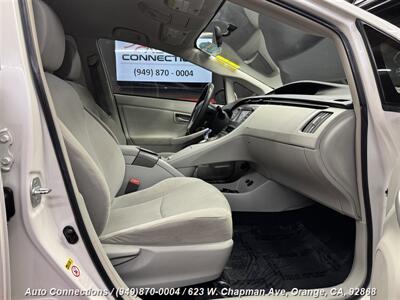 2013 Toyota Prius Two   - Photo 7 - Orange, CA 92868