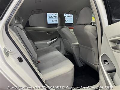 2013 Toyota Prius Two   - Photo 8 - Orange, CA 92868