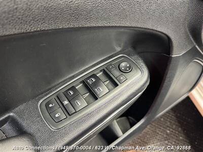 2013 Dodge Charger SE   - Photo 19 - Orange, CA 92868