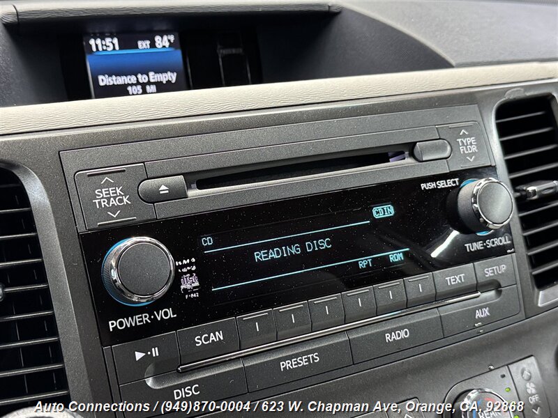 2012 Toyota Sienna LE photo 15