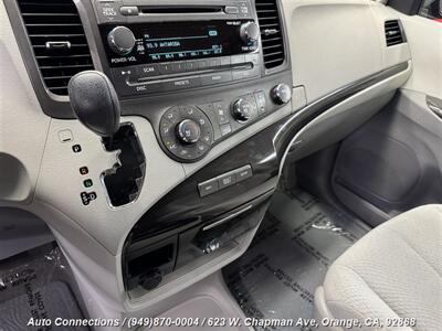 2012 Toyota Sienna LE 8-Passenger   - Photo 16 - Orange, CA 92868
