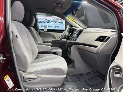2012 Toyota Sienna LE 8-Passenger   - Photo 7 - Orange, CA 92868