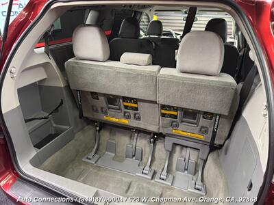 2012 Toyota Sienna LE 8-Passenger   - Photo 28 - Orange, CA 92868