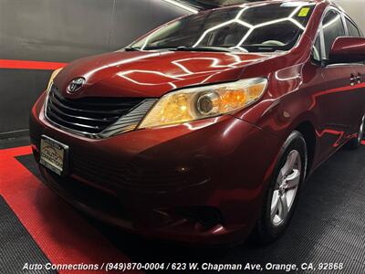 2012 Toyota Sienna LE 8-Passenger   - Photo 30 - Orange, CA 92868