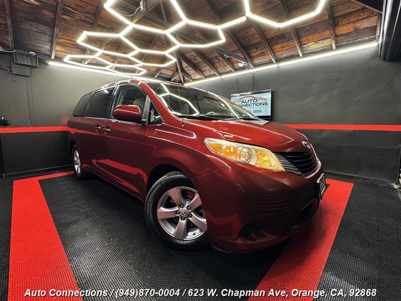 2012 Toyota Sienna