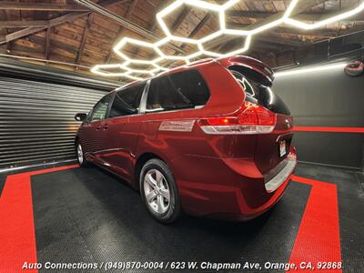 2012 Toyota Sienna LE 8-Passenger   - Photo 4 - Orange, CA 92868