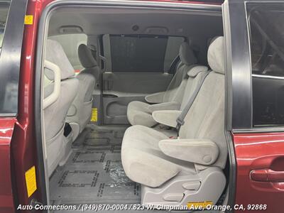 2012 Toyota Sienna LE 8-Passenger   - Photo 9 - Orange, CA 92868