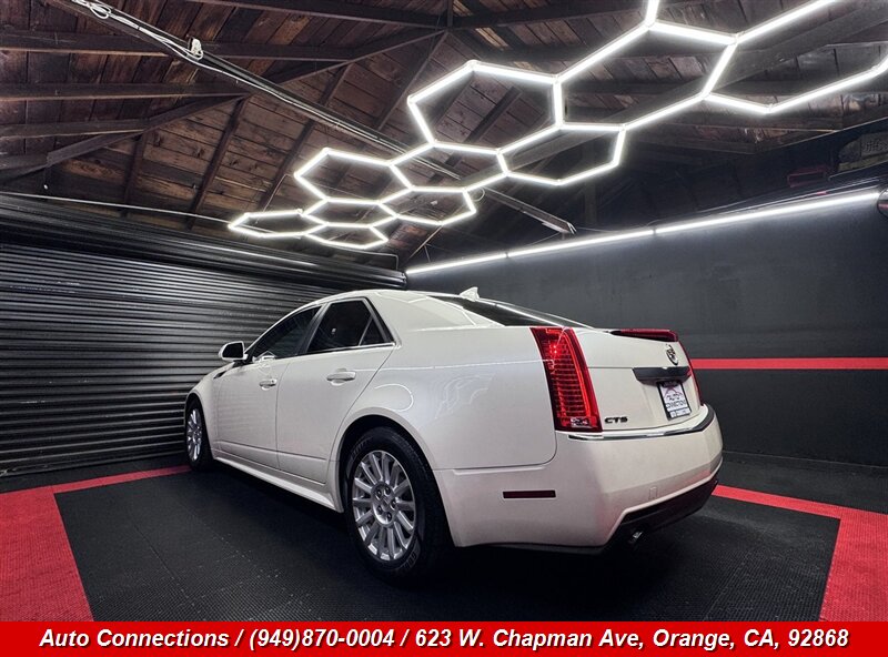 2010 Cadillac CTS 3.0L - Photo 4 - Orange, CA 92868