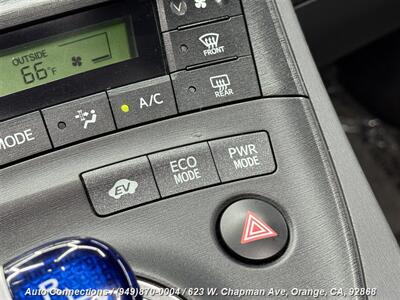 2011 Toyota Prius Four   - Photo 16 - Orange, CA 92868