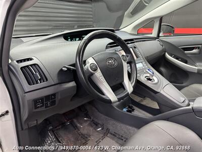 2011 Toyota Prius Four   - Photo 11 - Orange, CA 92868