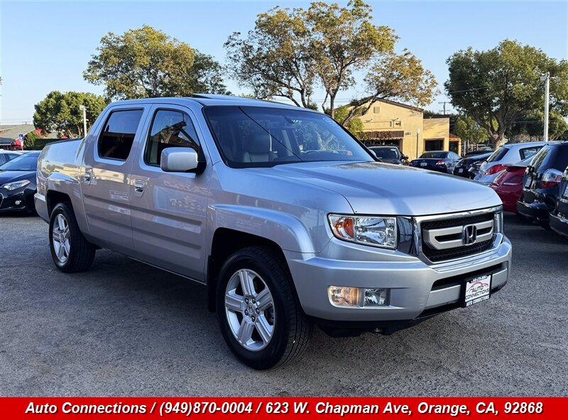 2011 Honda Ridgeline RTL w/Leather and Navi's photo