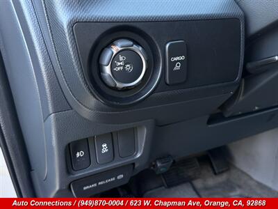 2011 Honda Ridgeline RTL   - Photo 19 - Orange, CA 92868