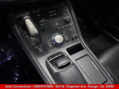2014 Lexus CT 200h   - Photo 12 - Orange, CA 92868