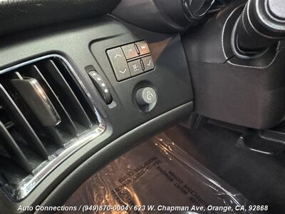 2010 Cadillac CTS 3.0L   - Photo 17 - Orange, CA 92868