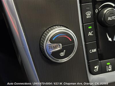 2015 Volvo XC60 T5 Drive-E Platinum   - Photo 17 - Orange, CA 92868