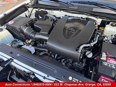 2017 Toyota Tacoma TRD Off-Road   - Photo 27 - Orange, CA 92868