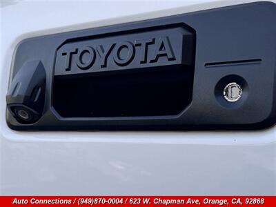 2017 Toyota Tacoma TRD Off-Road   - Photo 31 - Orange, CA 92868