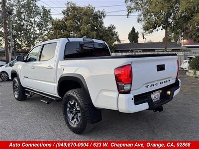 2017 Toyota Tacoma TRD Off-Road   - Photo 4 - Orange, CA 92868