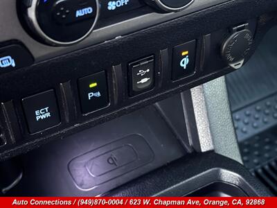 2017 Toyota Tacoma TRD Off-Road   - Photo 15 - Orange, CA 92868