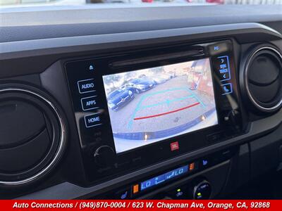2017 Toyota Tacoma TRD Off-Road   - Photo 19 - Orange, CA 92868