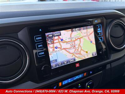 2017 Toyota Tacoma TRD Off-Road   - Photo 18 - Orange, CA 92868
