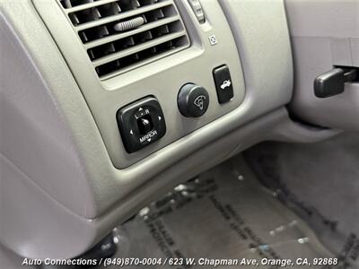 2002 Toyota Avalon XLS   - Photo 19 - Orange, CA 92868