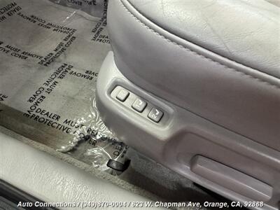 2002 Toyota Avalon XLS   - Photo 24 - Orange, CA 92868
