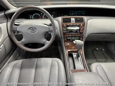 2002 Toyota Avalon XLS   - Photo 12 - Orange, CA 92868