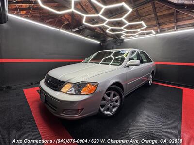 2002 Toyota Avalon XLS   - Photo 2 - Orange, CA 92868