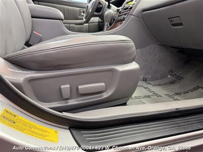 2002 Toyota Avalon XLS   - Photo 25 - Orange, CA 92868