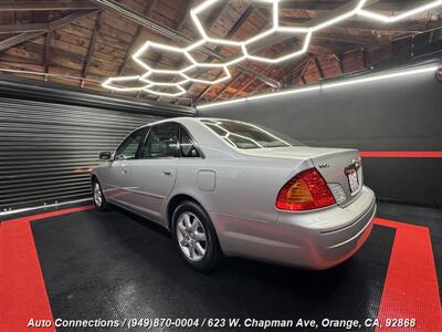 2002 Toyota Avalon XLS   - Photo 4 - Orange, CA 92868