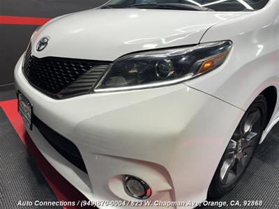 2015 Toyota Sienna SE Premium 8-Passeng   - Photo 41 - Orange, CA 92868