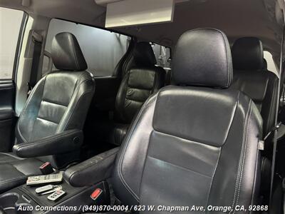 2015 Toyota Sienna SE Premium 8-Passeng   - Photo 12 - Orange, CA 92868