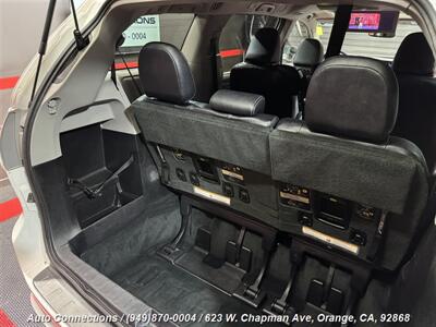 2015 Toyota Sienna SE Premium 8-Passeng   - Photo 37 - Orange, CA 92868