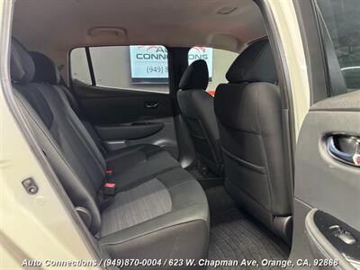 2018 Nissan LEAF SV   - Photo 8 - Orange, CA 92868