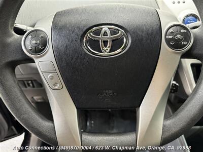 2014 Toyota Prius v Two   - Photo 13 - Orange, CA 92868