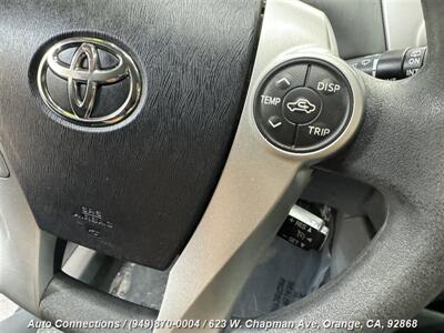 2014 Toyota Prius v Two   - Photo 15 - Orange, CA 92868