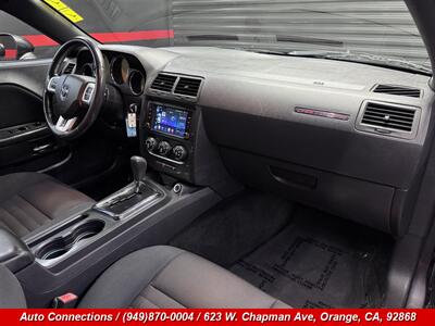 2013 Dodge Challenger SXT - Photo 10 - Orange, CA 92868