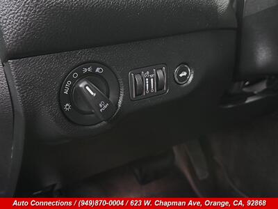 2019 Dodge Challenger SXT - Photo 18 - Orange, CA 92868