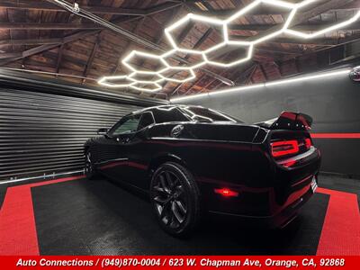 2019 Dodge Challenger SXT - Photo 4 - Orange, CA 92868