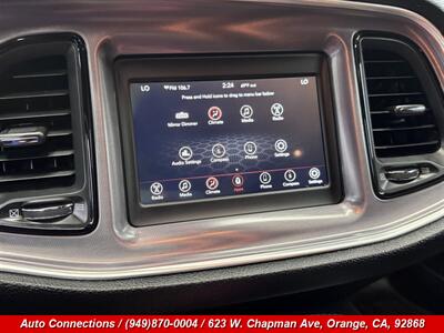 2019 Dodge Challenger SXT - Photo 16 - Orange, CA 92868