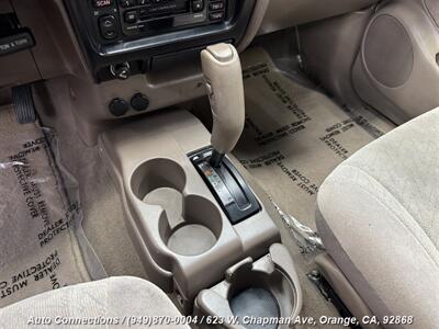 2001 Toyota Tacoma   - Photo 11 - Orange, CA 92868