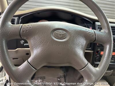 2001 Toyota Tacoma   - Photo 10 - Orange, CA 92868